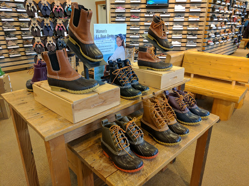 Clothing Store «L.L. Bean», reviews and photos, 280 School St, Mansfield, MA 02048, USA