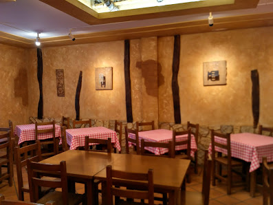 Restaurante Casa Abel C. tras la Iglesia, 42162 Garray, Soria, España