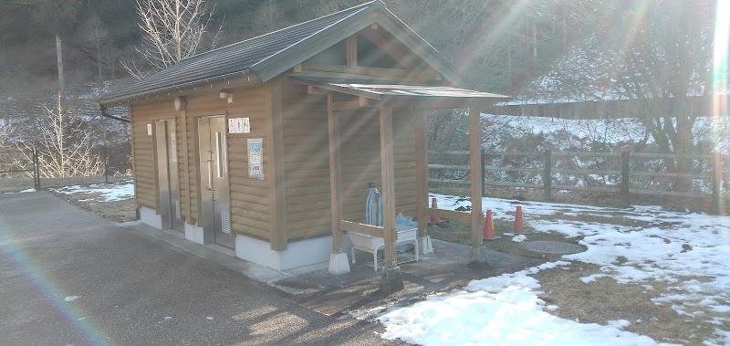 大井平公園 公衆トイレ1