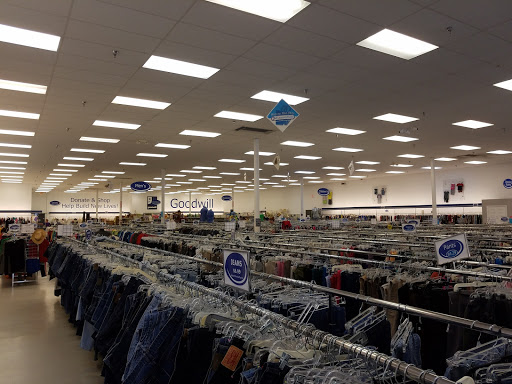 Thrift Store «Goodwill Store Manchester», reviews and photos, 2161 Hillsboro Blvd #5, Manchester, TN 37355, USA