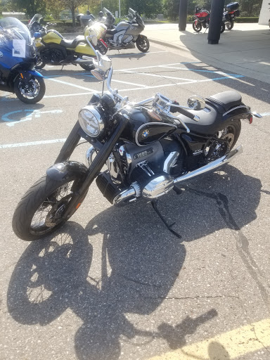 BMW Motorcycle Dealer «BMW Motorcycles Southeast Michigan», reviews and photos, 14855 Sheldon Rd, Plymouth, MI 48170, USA