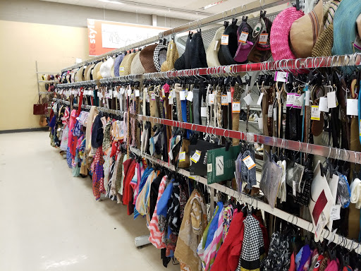 Thrift Store «Savers», reviews and photos, 10720 W Indian School Rd, Phoenix, AZ 85037, USA