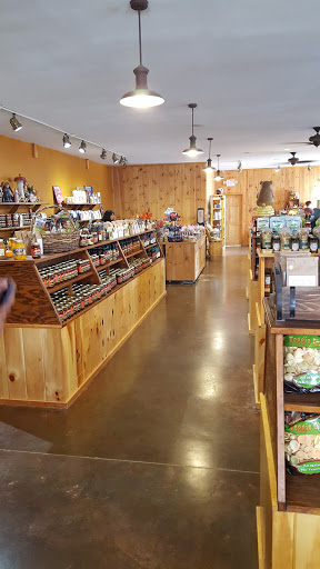 Orchard «Barton Orchards - Noxon Road Store Open Year Round - The Farm is CLOSED for the Season.», reviews and photos, 63 Apple Tree Ln, Poughquag, NY 12570, USA