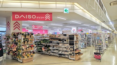 ダイソーヨークベニマル小牛田店