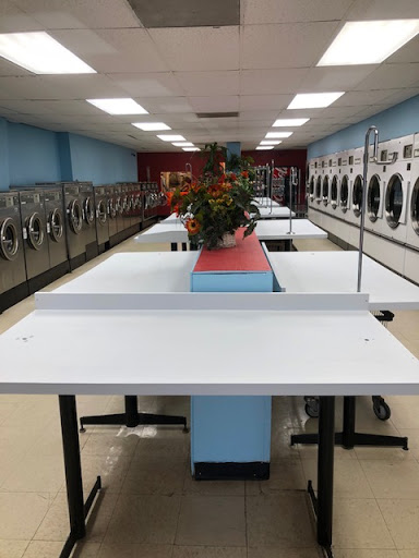 Laundromat «Wash & Dry Laundry & Cleaners», reviews and photos, 254 N Main St, Crossville, TN 38555, USA