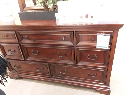 Furniture Store «Havertys Furniture», reviews and photos, 4510 Mitchellville Rd, Bowie, MD 20716, USA
