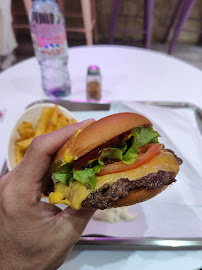Cheeseburger du Restaurant de hamburgers PUSH Smash Burger - Saint Maur à Paris - n°5