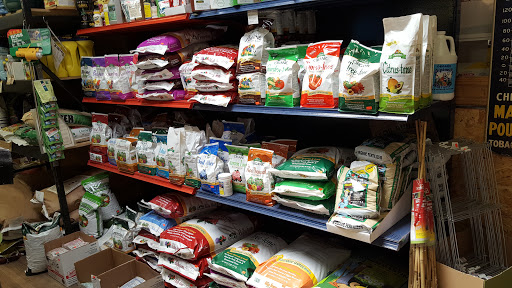 Pet Supply Store «Chelsea Farmers Supply», reviews and photos, 122 Jackson St, Chelsea, MI 48118, USA