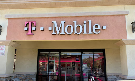 T-Mobile, 137 N Montebello Blvd, Montebello, CA 90640, USA, 