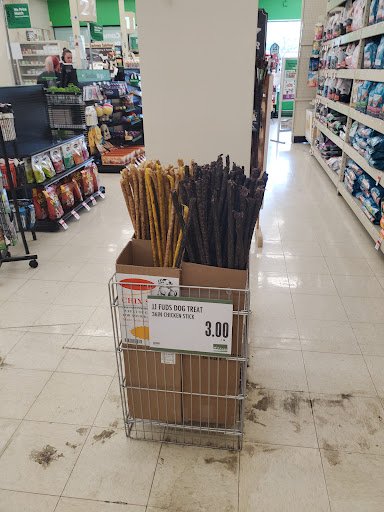 Pet Supply Store «Pet Supplies Plus», reviews and photos, 7570 Pearl Rd, Middleburg Heights, OH 44130, USA