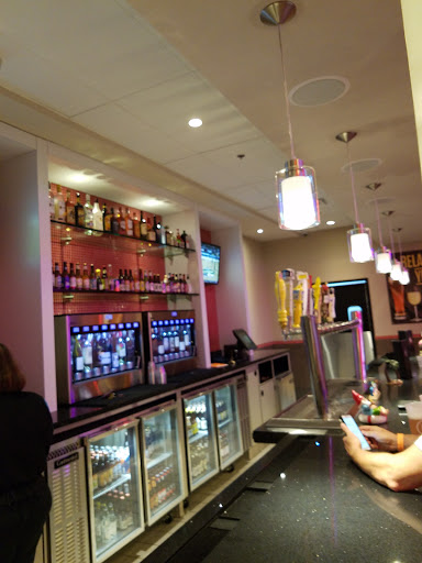 Movie Theater «Regal Cinemas Brandywine Town Center 16», reviews and photos, 3300 Brandywine Pkwy, Wilmington, DE 19803, USA