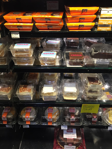 Grocery Store «Whole Foods Market», reviews and photos, 7133 N Oracle Rd, Tucson, AZ 85704, USA