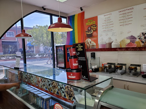 Ice Cream Shop «Cold Stone Creamery», reviews and photos, 27071 McBean Pkwy #3b, Santa Clarita, CA 91355, USA