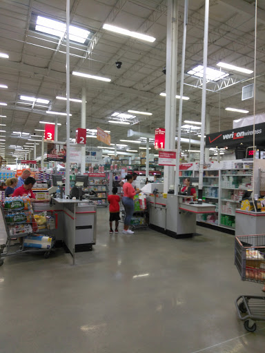 Warehouse club «BJ’s Wholesale Club», reviews and photos, 8 Sexton Ave, Nashua, NH 03060, USA