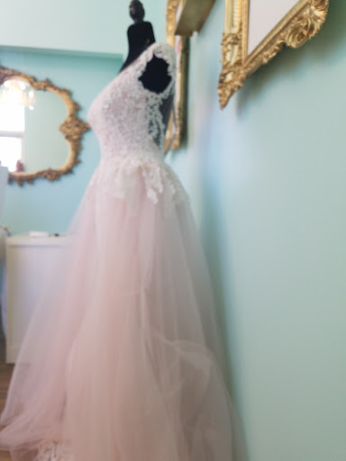 Bridal Shop «Fit For A Bride», reviews and photos, 2075 E Windmill Ln #120, Las Vegas, NV 89123, USA