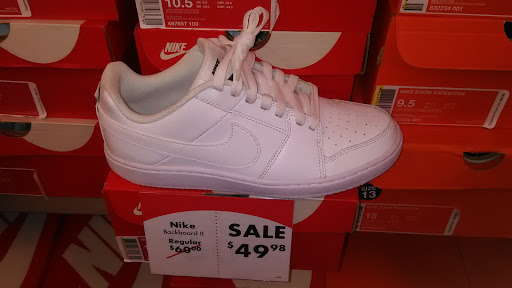 Shoe Store «Shoe Carnival», reviews and photos, 466 Pinnacle Pkwy, Bristol, TN 37620, USA