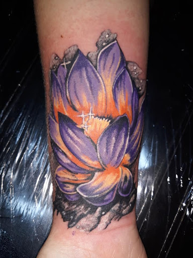 Explore black and grey tattoos sleeves ideas, creative tattoo ideas in Decatur, available at Texas Tattoo and Company