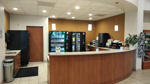 Toyota Dealer «One Toyota of Oakland», reviews and photos, 8181 Oakport St, Oakland, CA 94621, USA