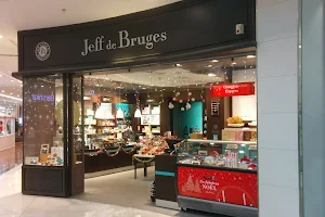 Jeff De Bruges image