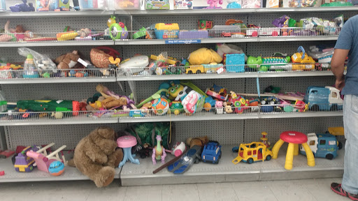 Thrift Store «Goodwill Industries of Middle Tennessee», reviews and photos, 575 S Jefferson Ave, Cookeville, TN 38501, USA