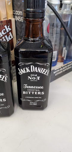 Liquor Store «Liquor Square», reviews and photos, 75 S Main St, Unionville, CT 06085, USA