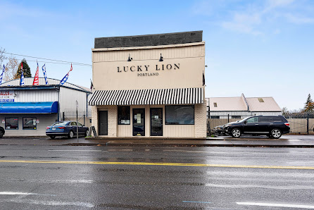 Lucky Lion Weed Dispensary Portland Hwy 84 & Halsey 7817 NE Halsey St, Portland, OR 97213