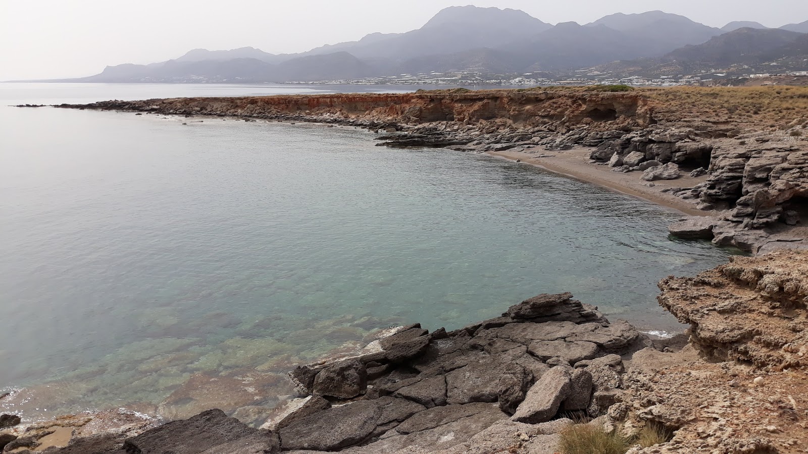 Photo de Psalidi beach zone sauvage