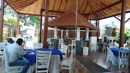 Restaurante Delicias Marinas - C. José Francisco Peña Gómez 9, Barahona 81000, Dominican Republic
