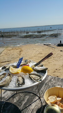 Plats et boissons du Bar-restaurant à huîtres La Canfouine à Lège-Cap-Ferret - n°2