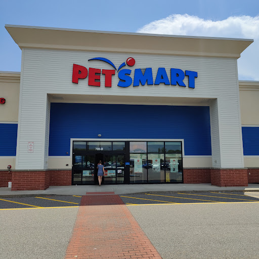 Pet Supply Store «PetSmart», reviews and photos, 700 Gallery Blvd b, Scarborough, ME 04074, USA