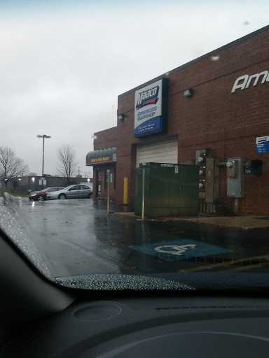 Auto Body Shop «Maaco Collision Repair & Auto Painting», reviews and photos, 252 Commonwealth Dr, Carol Stream, IL 60188, USA