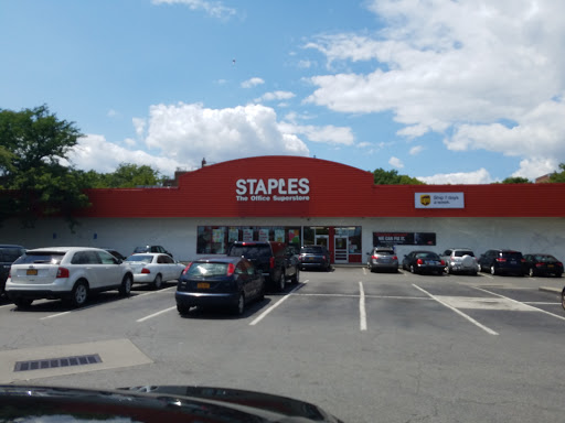 Office Supply Store «Staples», reviews and photos, 51-10 Broadway, Woodside, NY 11377, USA