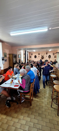 Atmosphère du Restaurant Le Sanglier à Rouvres-sur-Aube - n°1