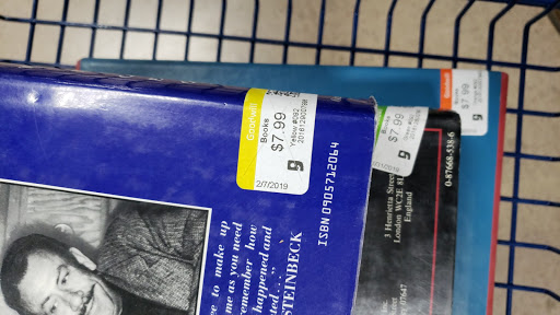 Thrift Store «Gilbert & University Goodwill Retail Store & Donation Center», reviews and photos, 1900 E University Dr, Mesa, AZ 85203, USA