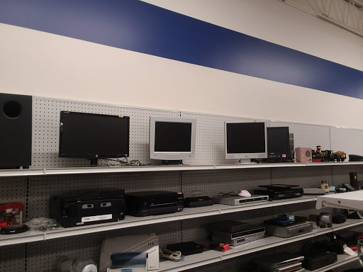 Clothing Store «Goodwill», reviews and photos, 2 Commerce Dr, Victor, NY 14564, USA