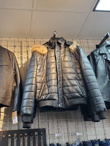 Leather Coats Store «SUNSET LEATHER», reviews and photos, 101 Airport Rd, Hartford, CT 06114, USA