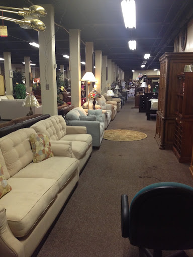 Furniture Store «Furniture Factory Outlet», reviews and photos, 127 Franklin St, Waterbury, CT 06706, USA