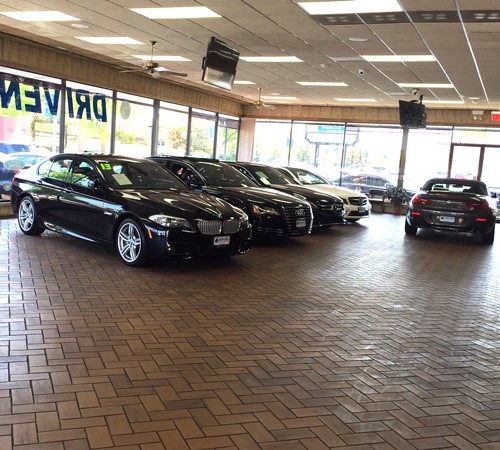 Used Car Dealer «Driven Auto Sales», reviews and photos, 6800 W 79th St, Burbank, IL 60459, USA