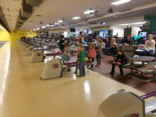 Bowling Alley «Cherry Hill Lanes North», reviews and photos, 6697 Dixie Hwy, Village of Clarkston, MI 48346, USA