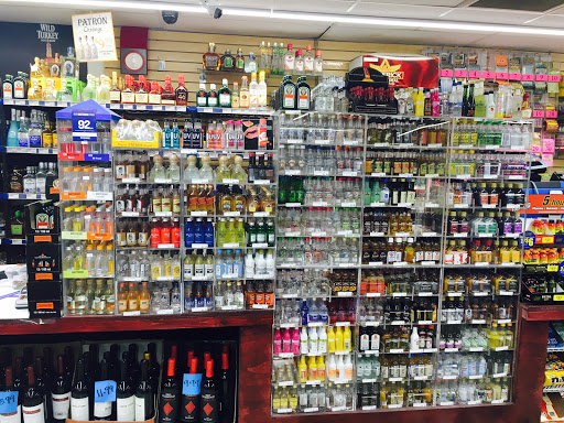 Liquor Store «Valley Plaza Discount Liquor», reviews and photos, 43 Main St, South Grafton, MA 01560, USA