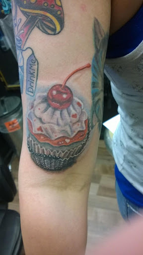 Tattoo Shop «Golden Guns Tattoo», reviews and photos, 900 Holman Way, Sparks, NV 89431, USA