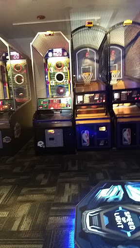 Movie Theater «UltraStar Multi-tainment Center at Ak-Chin Circle», reviews and photos, 16000 N Maricopa Rd, Maricopa, AZ 85139, USA