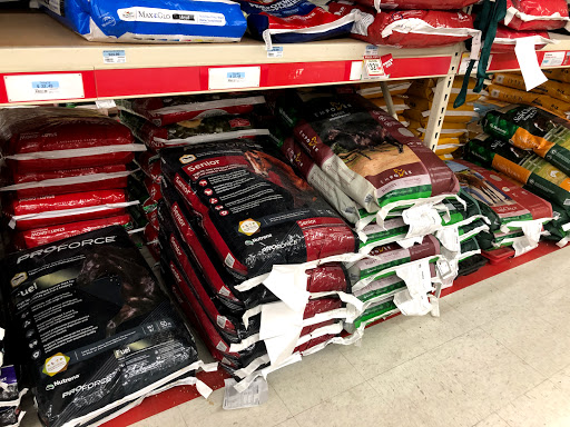 Home Improvement Store «Tractor Supply Co.», reviews and photos, 540 Water St #100, Chardon, OH 44024, USA