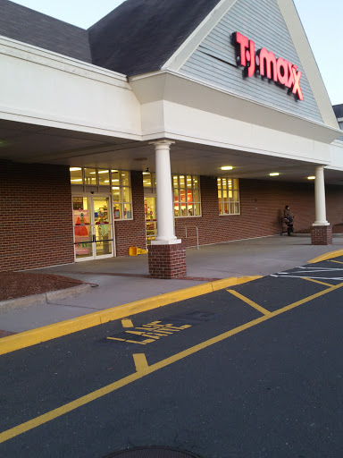 T.J. Maxx, 124 Salmon Brook St, Granby, CT 06035, USA, 