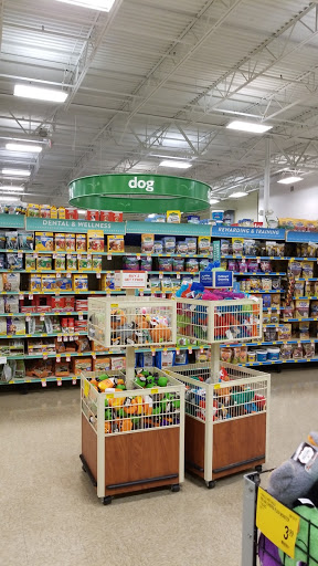 Pet Supply Store «PetSmart», reviews and photos, 4749 Valley View Blvd NW, Roanoke, VA 24012, USA