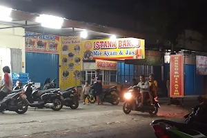 Indomaret pucak wangi image