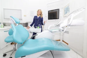 Centro Odontostomatologico Specialistico S.R.L. I Studio dentistico Monza I Dentista Monza image