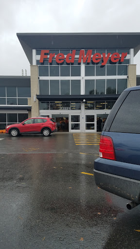 Grocery Store «Fred Meyer», reviews and photos, 12221 120th Ave NE, Kirkland, WA 98034, USA