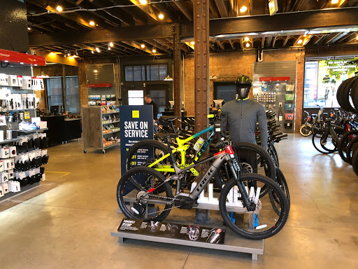 Bicycle Store «Schlegel Bicycles - Pro and Multi-Sport Shop», reviews and photos, 900 N Broadway Ave, Oklahoma City, OK 73102, USA