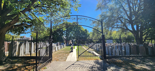 Roselawn Avenue Cemetery